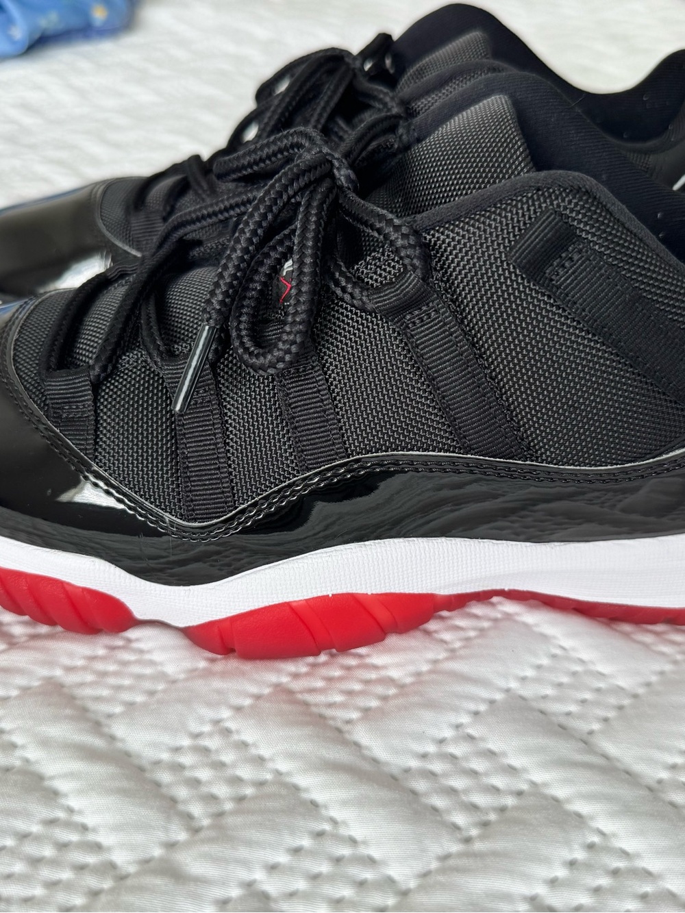 Air Jordan 11 Retro Low "Bred" 2025 Size 10 - Picture 8 of 11